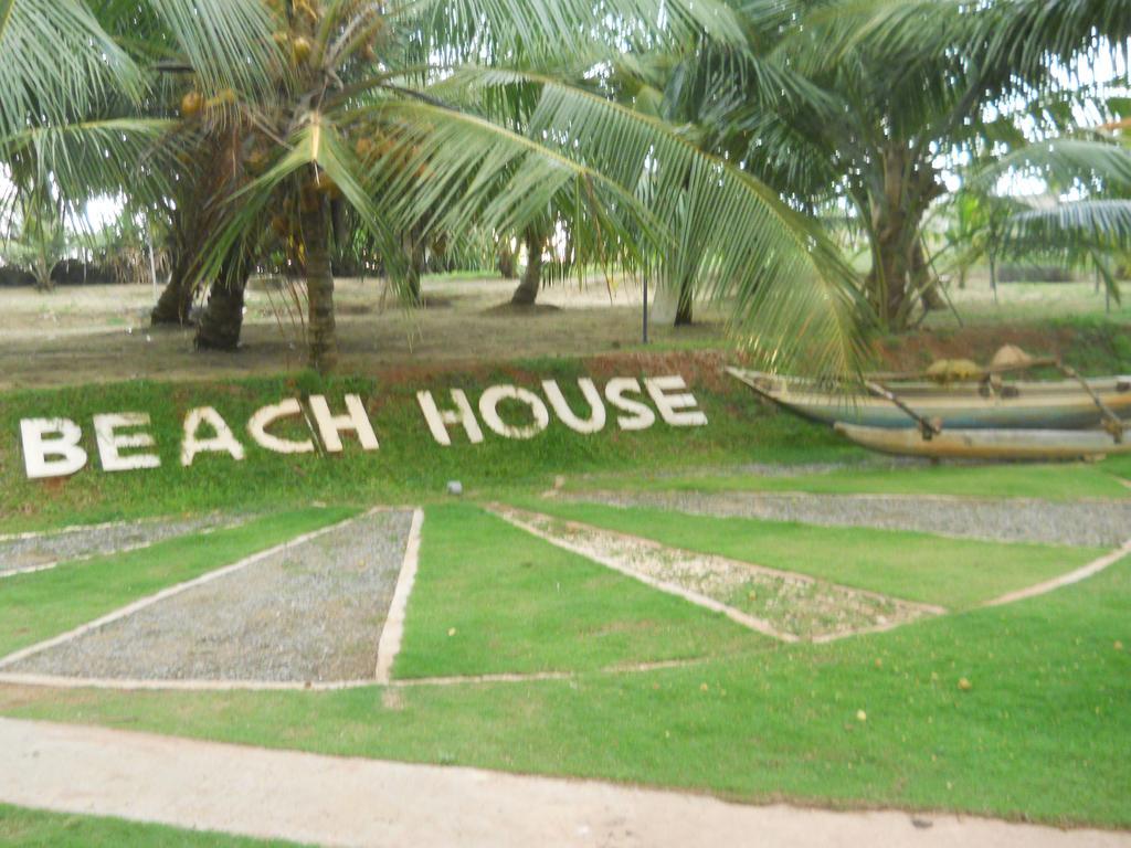 Beach House Negombo Exterior photo